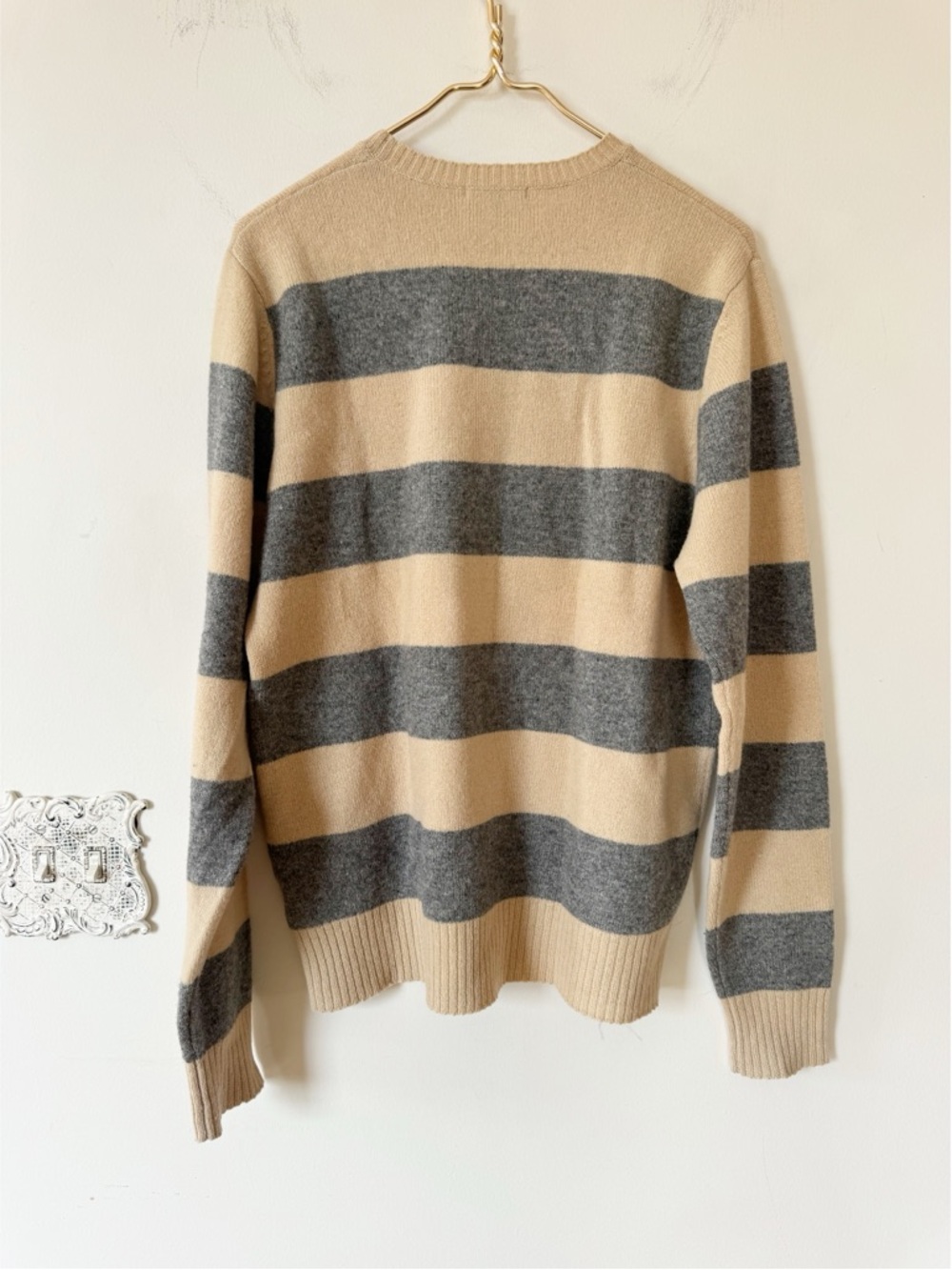 Burro London Camel and Gray Striped Lambswool Shark Crewneck Sweater L - Picture 2 of 7